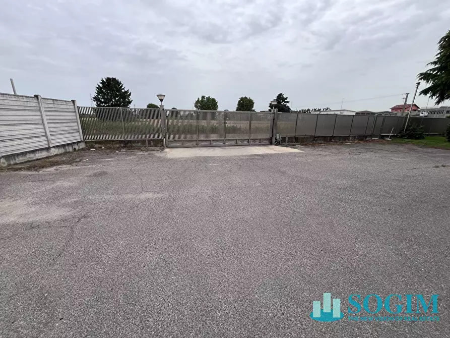 Immagine 32 di Capannone industriale in vendita  in via Dante 55 a Abbiategrasso