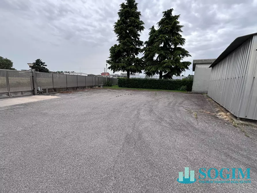Immagine 33 di Capannone industriale in vendita  in via Dante 55 a Abbiategrasso