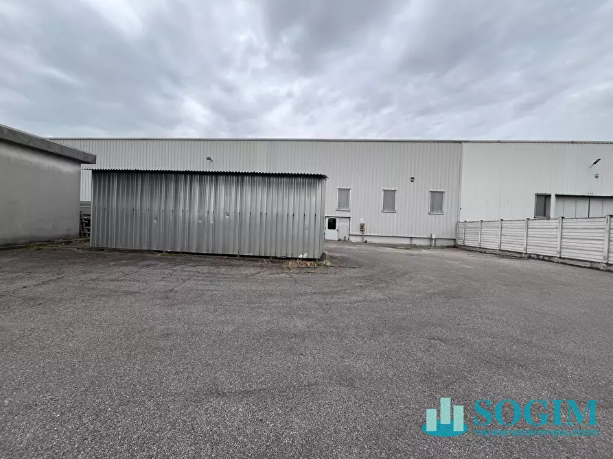 Immagine 37 di Capannone industriale in vendita  in via Dante 55 a Abbiategrasso