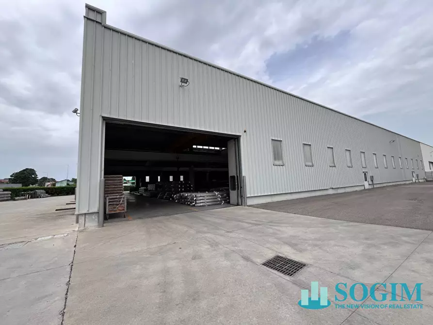 Immagine 40 di Capannone industriale in vendita  in via Dante 55 a Abbiategrasso