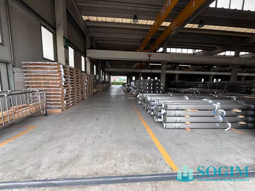 Immagine 42 di Capannone industriale in vendita  in via Dante 55 a Abbiategrasso