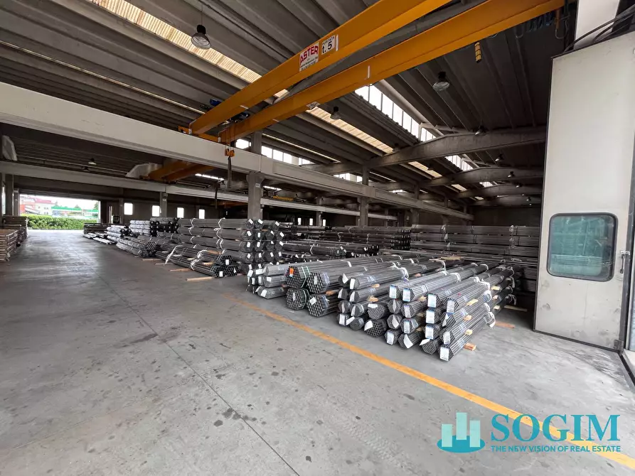 Immagine 43 di Capannone industriale in vendita  in via Dante 55 a Abbiategrasso