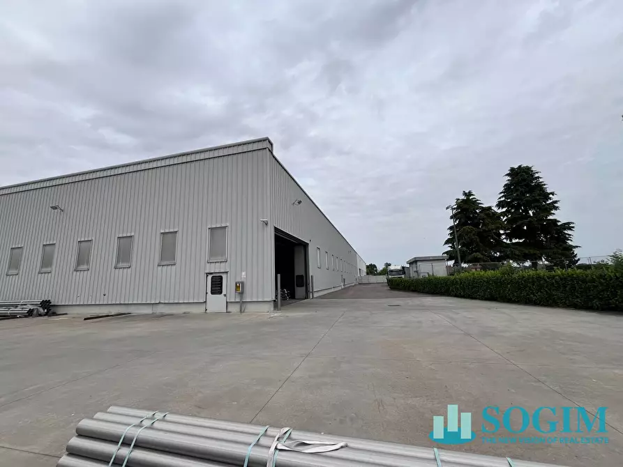 Immagine 49 di Capannone industriale in vendita  in via Dante 55 a Abbiategrasso