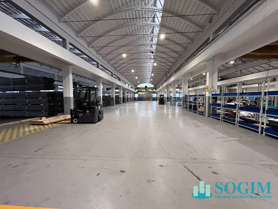 Immagine 9 di Capannone industriale in vendita  in via Dante 55 a Abbiategrasso