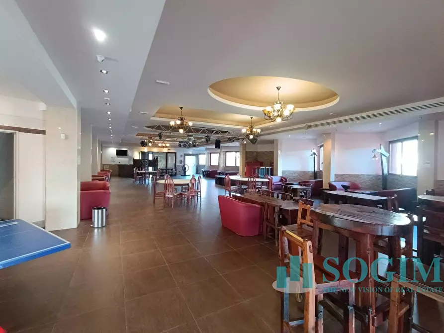 Immagine 20 di Locale commerciale in affitto  in Via Repubblica 7 a Lurate Caccivio