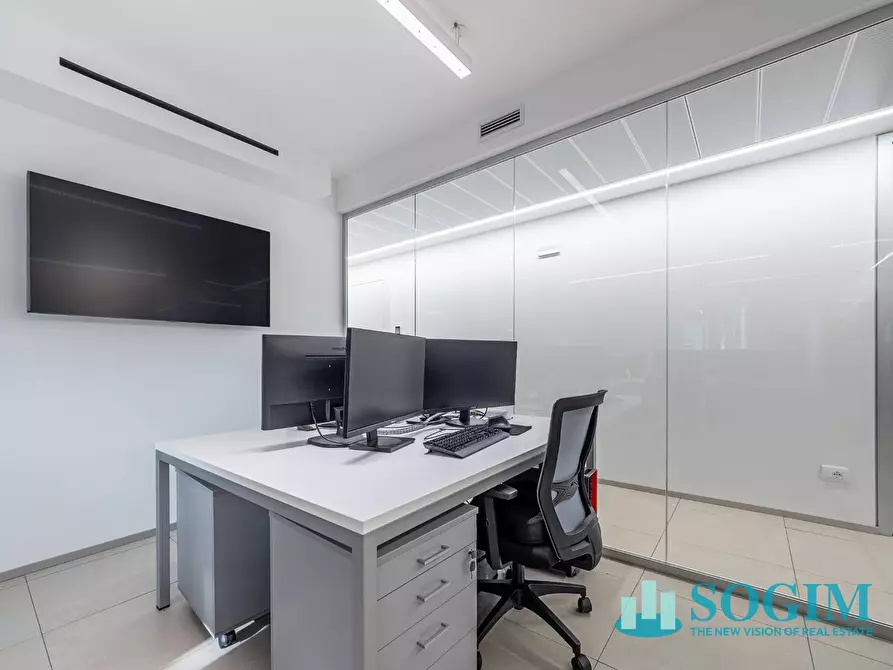 Immagine 5 di Ufficio in affitto  in via Piave 29 a Mariano Comense