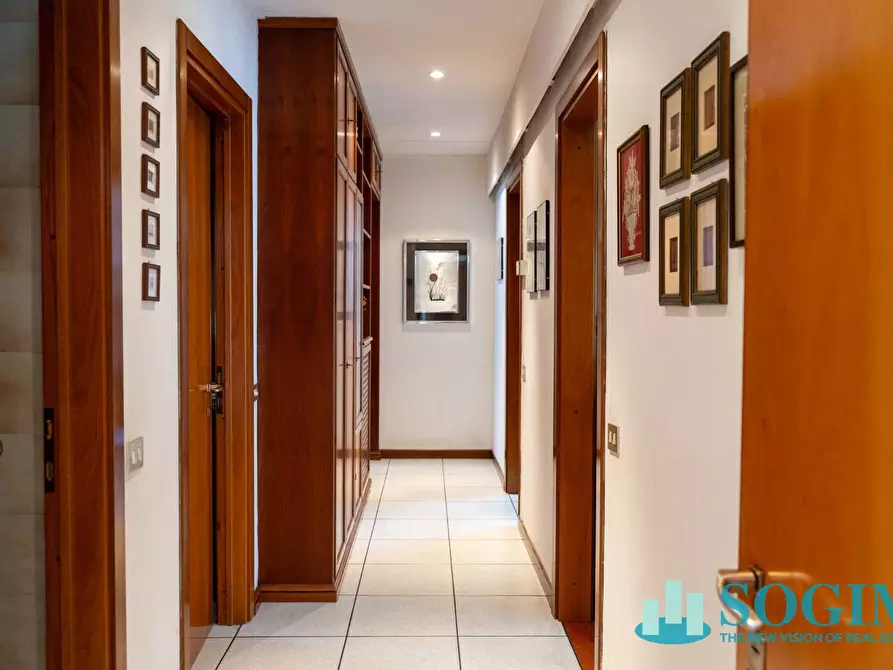 Immagine 13 di Appartamento in vendita  in Via MIlano a Cantù