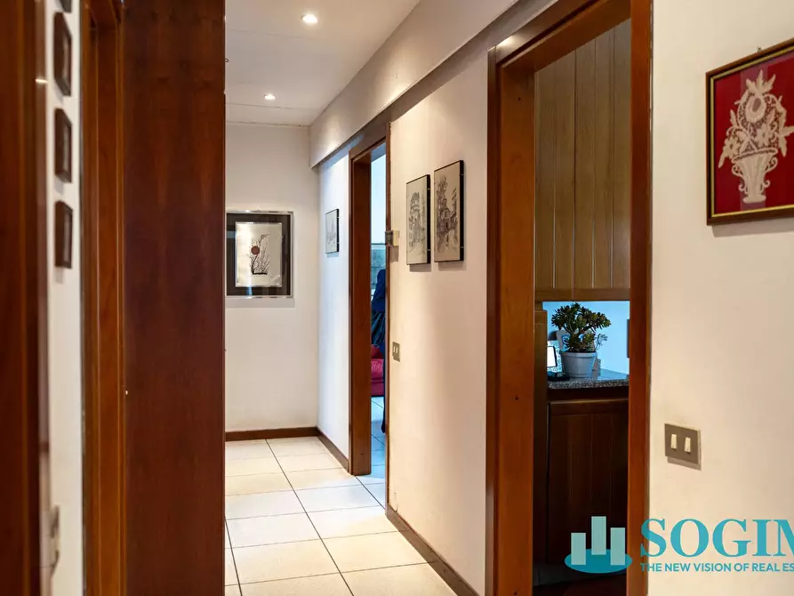 Immagine 17 di Laboratorio in vendita  in Via Milano a Cantù