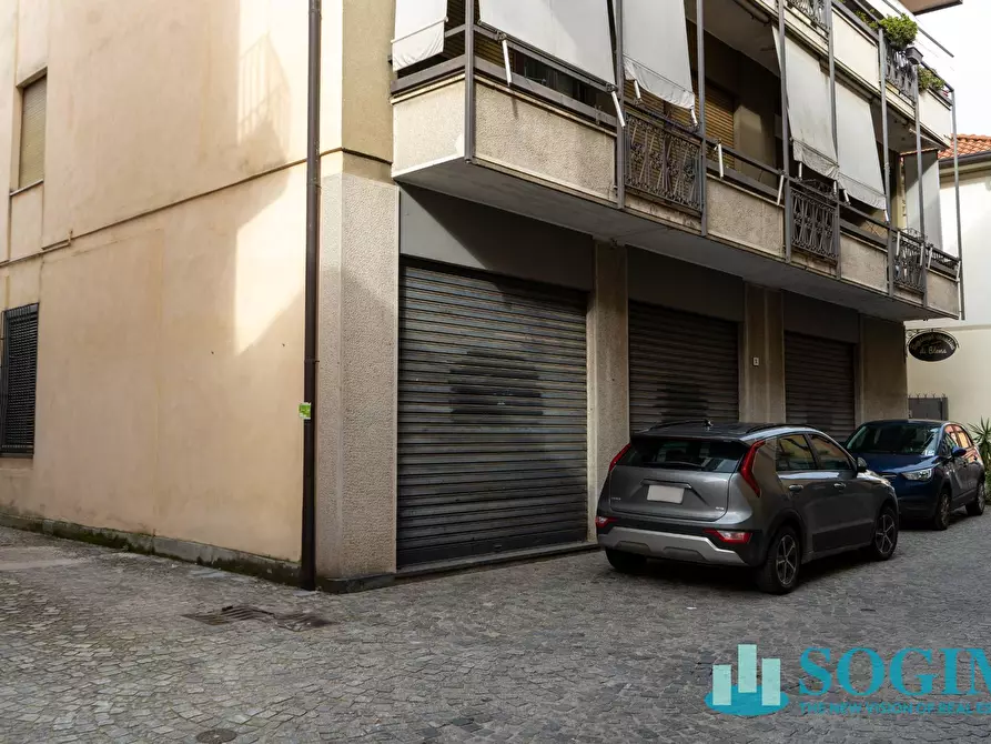 Immagine 17 di Locale commerciale in affitto  in via Vittorio Emanuele 14 a Lazzate