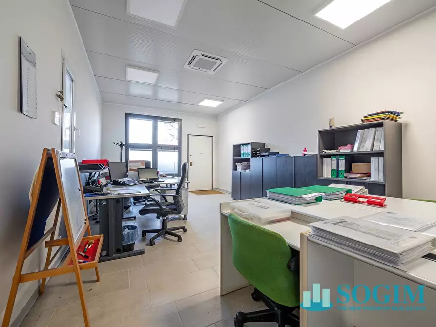 Immagine 6 di Capannone industriale in affitto  in Via carlo Bianchi a Inverigo