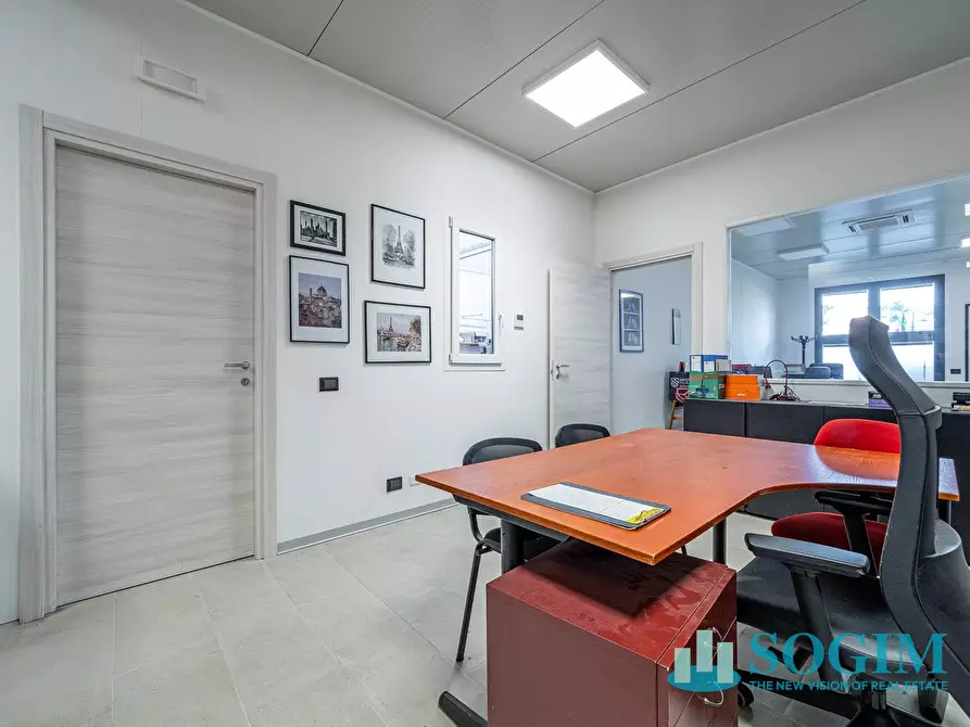 Immagine 9 di Capannone industriale in affitto  in Via carlo Bianchi a Inverigo