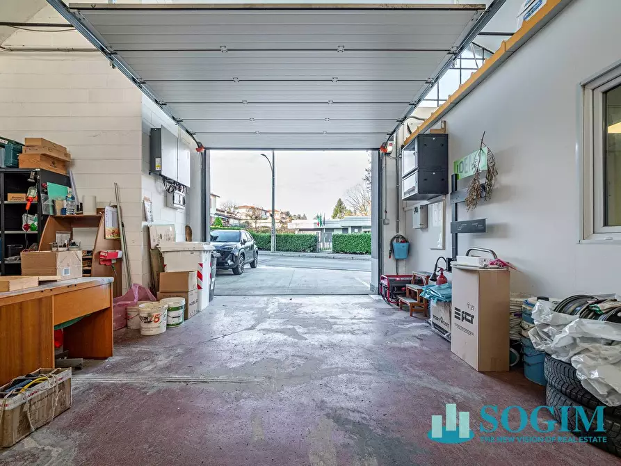 Immagine 18 di Capannone industriale in affitto  in Via carlo Bianchi a Inverigo