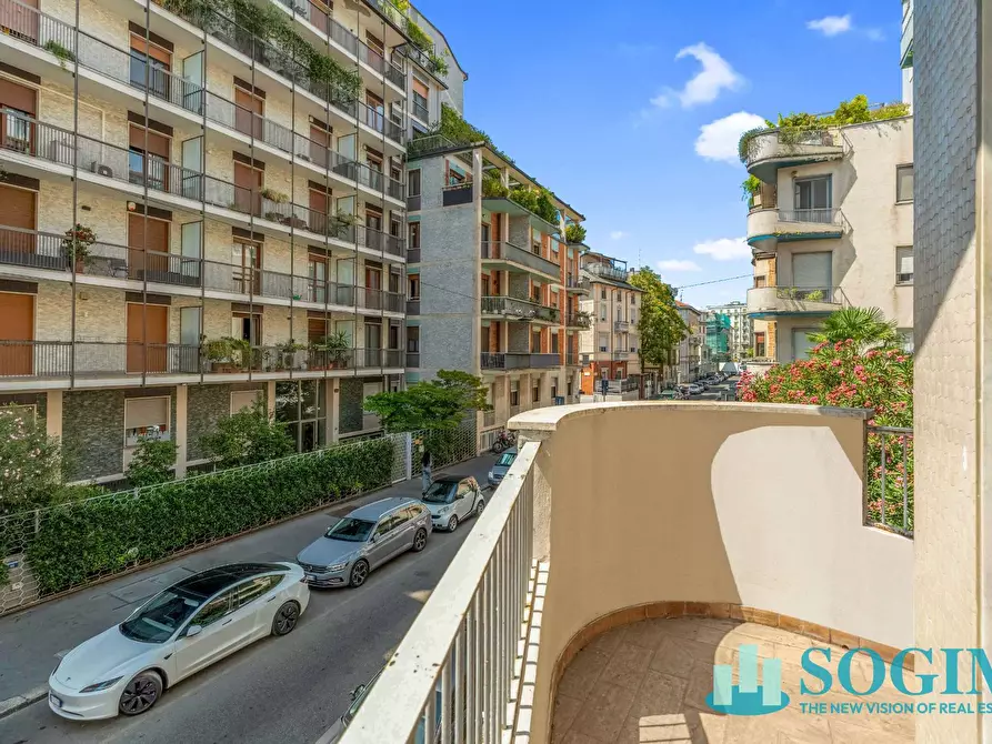 Immagine 22 di Appartamento in vendita  in via Marcona 15 a Milano