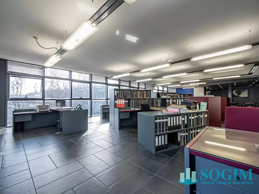 Immagine 4 di Capannone industriale in vendita  in Via Lenticchia a Como