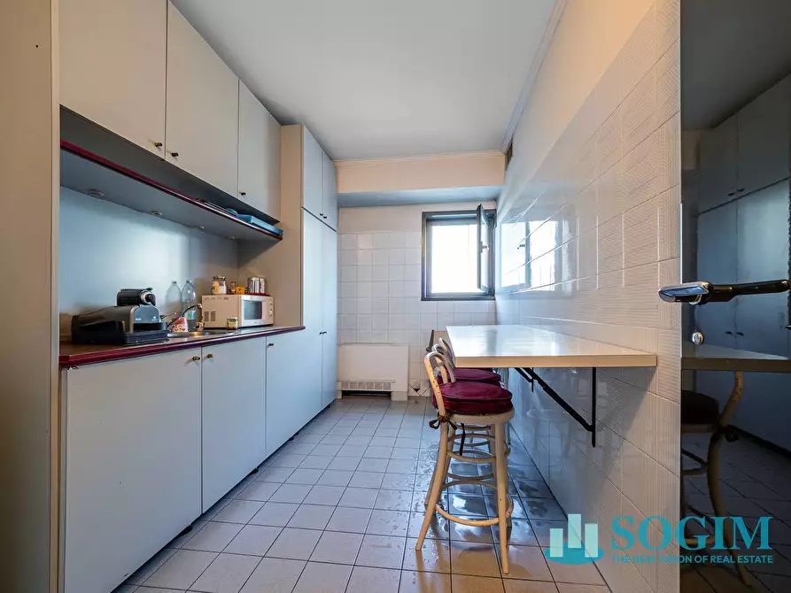 Immagine 8 di Capannone industriale in vendita  in Via Lenticchia a Como