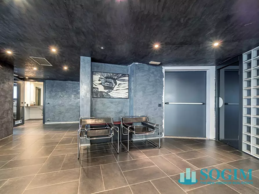 Immagine 9 di Capannone industriale in vendita  in Via Lenticchia a Como