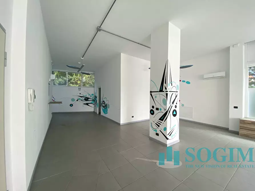 Immagine 12 di Ufficio in affitto  in Via Piceni a Gallarate