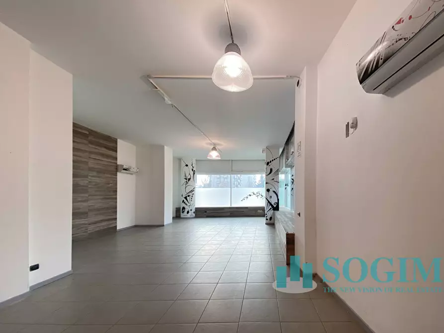 Immagine 8 di Ufficio in affitto  in Via Piceni a Gallarate