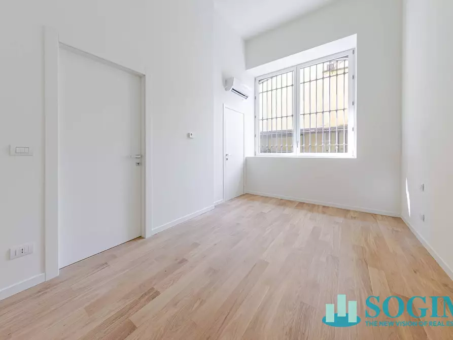 Immagine 12 di Appartamento in vendita  in VIALE STELVIO 51 a Milano