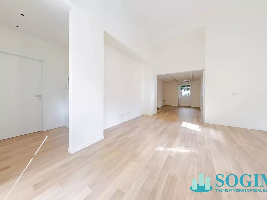 Immagine 5 di Appartamento in vendita  in VIALE STELVIO 51 a Milano