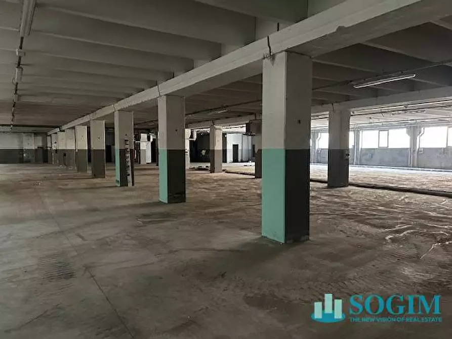 Immagine 16 di Capannone industriale in vendita  in Via Luigi Fumagalli 97 a Mariano Comense