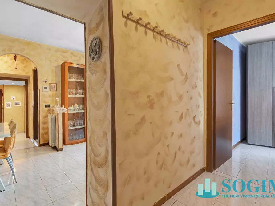 Immagine 14 di Appartamento in vendita  in Via Cristoforo colombo a Albese Con Cassano