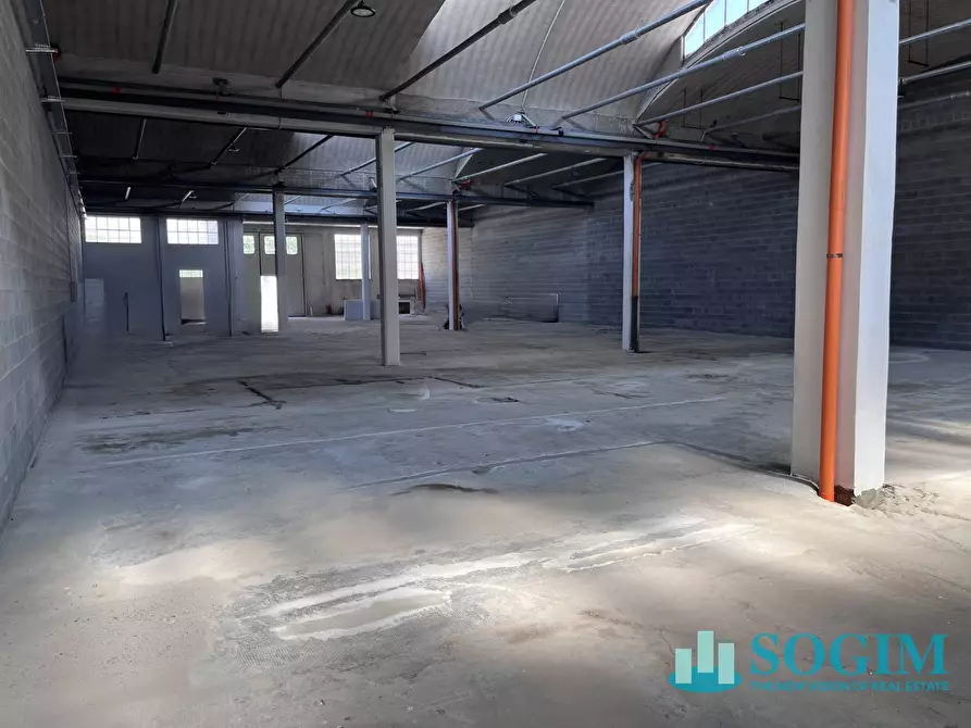 Immagine 10 di Capannone industriale in affitto  in via Silvio Pellico 38 a Abbiategrasso