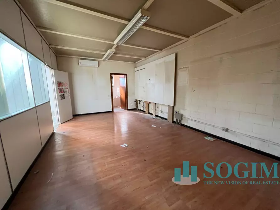 Immagine 5 di Capannone industriale in affitto  in Via Comasina 213 a Mariano Comense