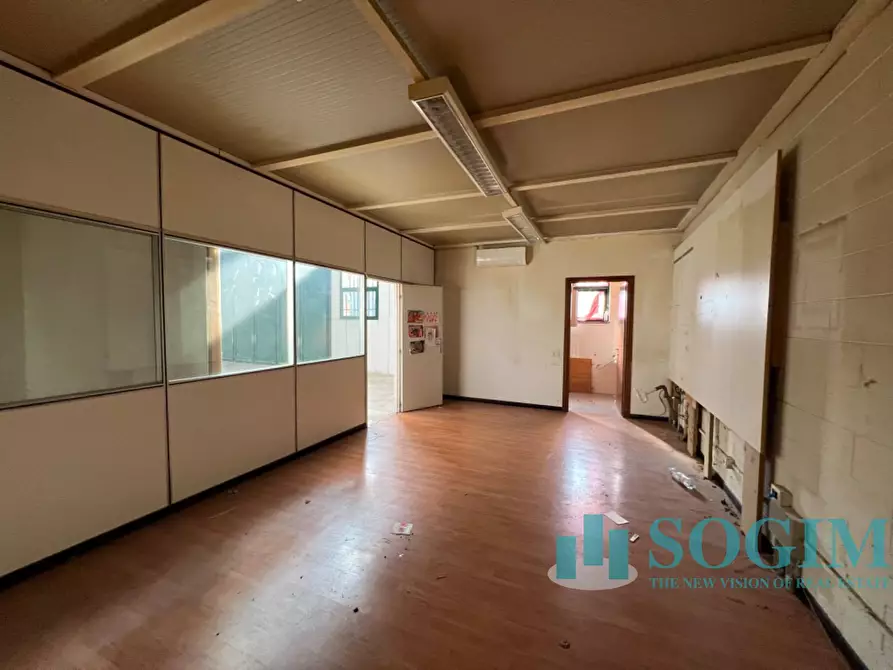 Immagine 7 di Capannone industriale in affitto  in Via Comasina 213 a Mariano Comense