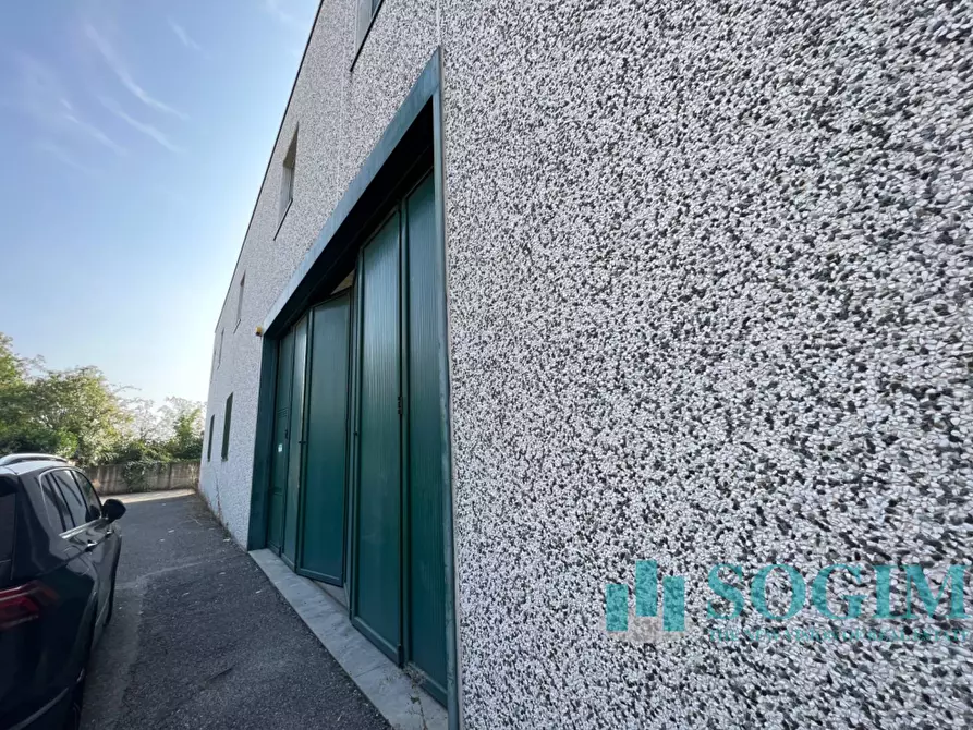 Immagine 22 di Capannone industriale in affitto  in Via Comasina 213 a Mariano Comense