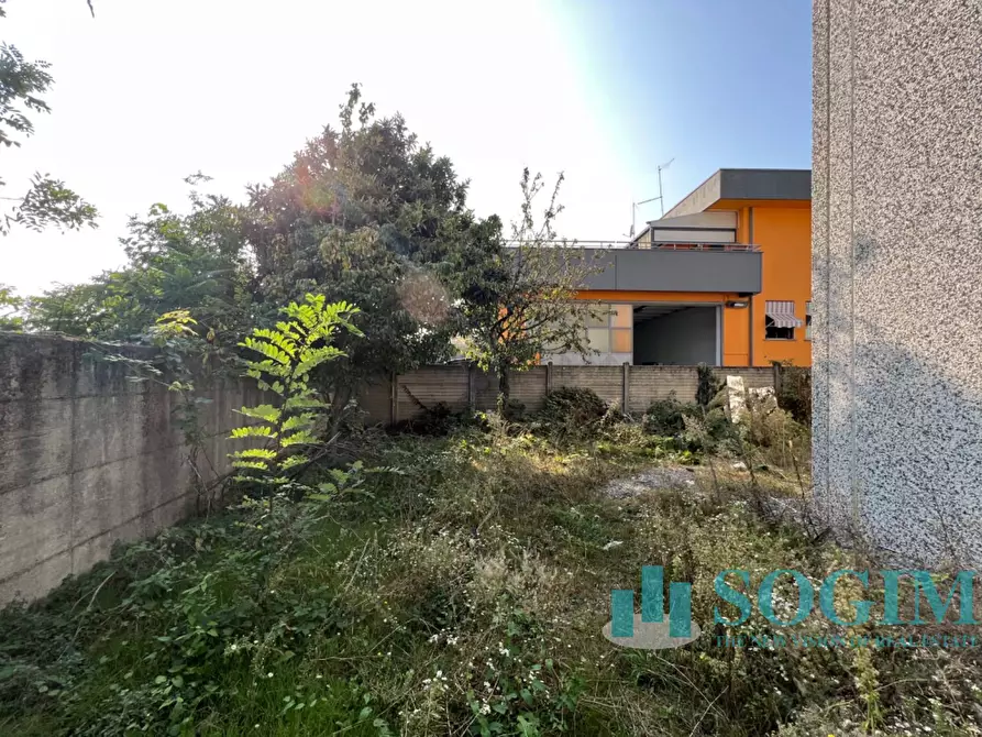 Immagine 29 di Capannone industriale in affitto  in Via Comasina 213 a Mariano Comense