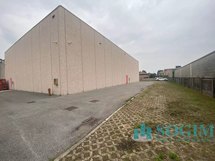 Immagine 1 di Capannone industriale in vendita  in Via Virgilio 6 a Giussano