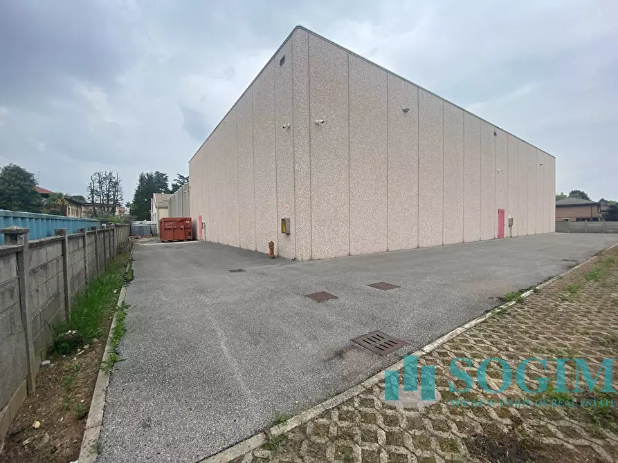Immagine 2 di Capannone industriale in vendita  in Via Virgilio 6 a Giussano