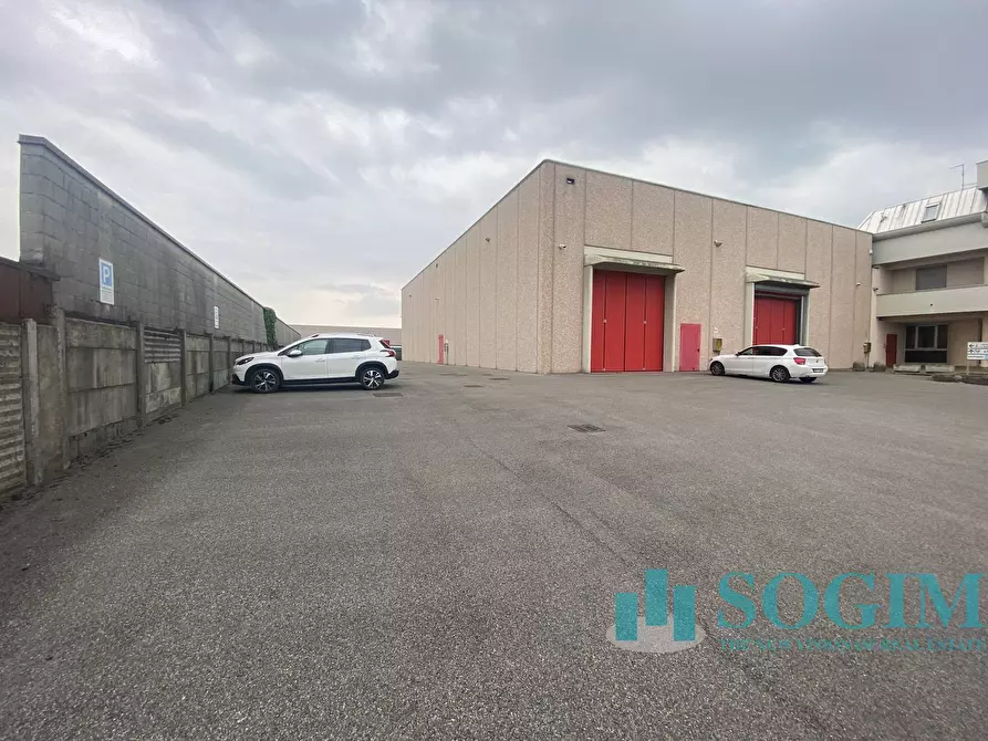 Immagine 11 di Capannone industriale in vendita  in Via Virgilio 6 a Giussano