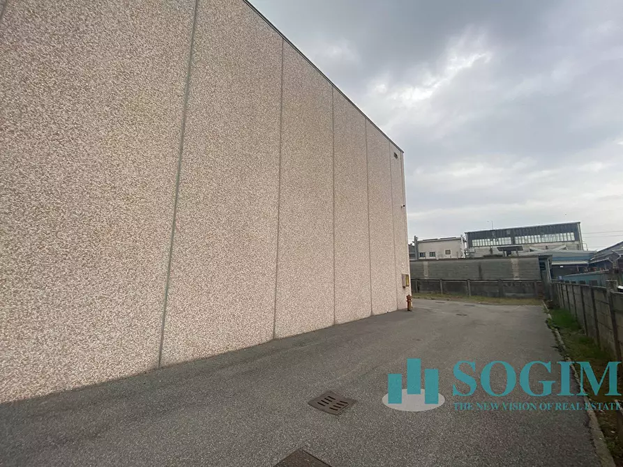 Immagine 35 di Capannone industriale in vendita  in Via Virgilio 6 a Giussano