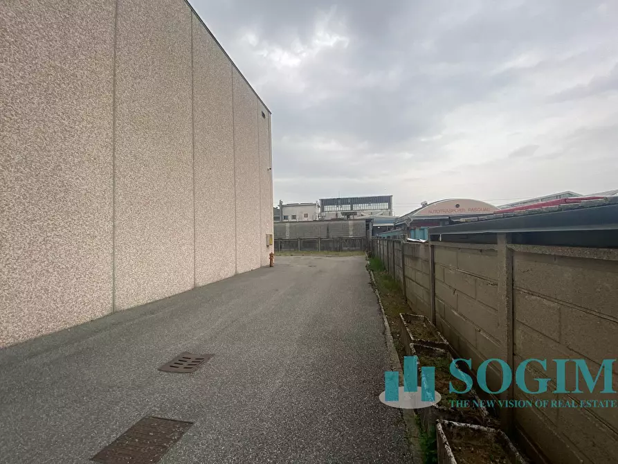 Immagine 37 di Capannone industriale in vendita  in Via Virgilio 6 a Giussano