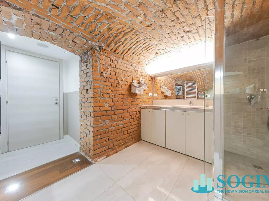 Immagine 13 di Locale commerciale in vendita  in Via Tertulliano 58 a Milano