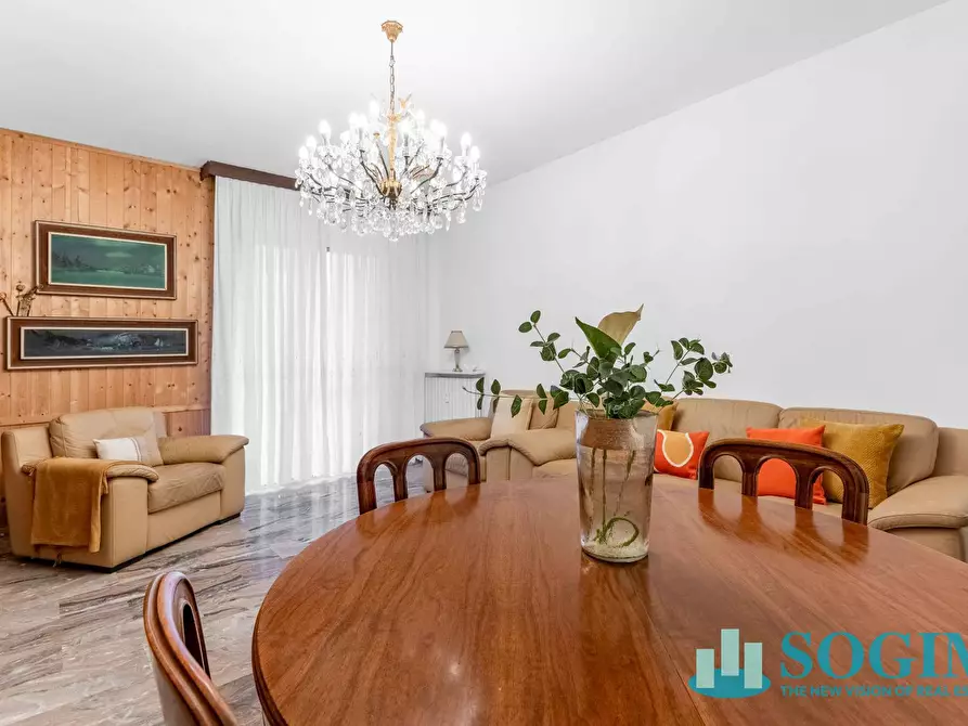 Immagine 5 di Appartamento in vendita  in Viale Fulvio Testi 176 a Cinisello Balsamo