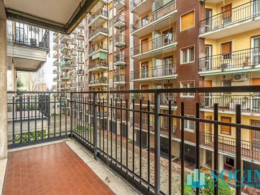 Immagine 11 di Appartamento in vendita  in Viale Fulvio Testi 176 a Cinisello Balsamo