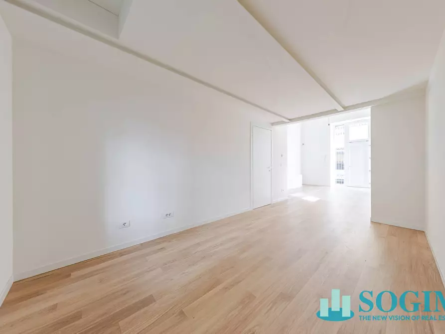 Immagine 3 di Appartamento in vendita  in VIALE STELVIO 51 a Milano