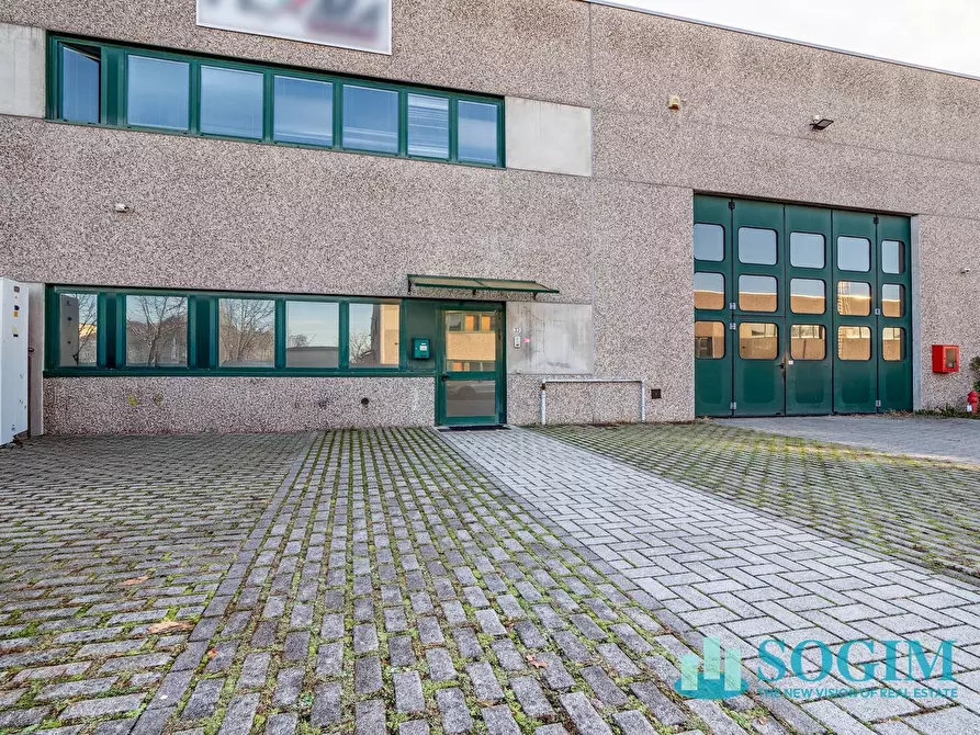 Immagine 26 di Capannone industriale in vendita  in via tevere a Fino Mornasco