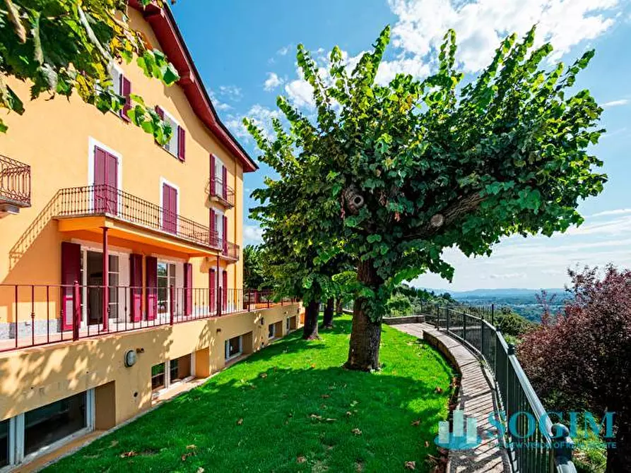 Immagine 30 di Appartamento in vendita  in Via Pacinotti 3 a Como
