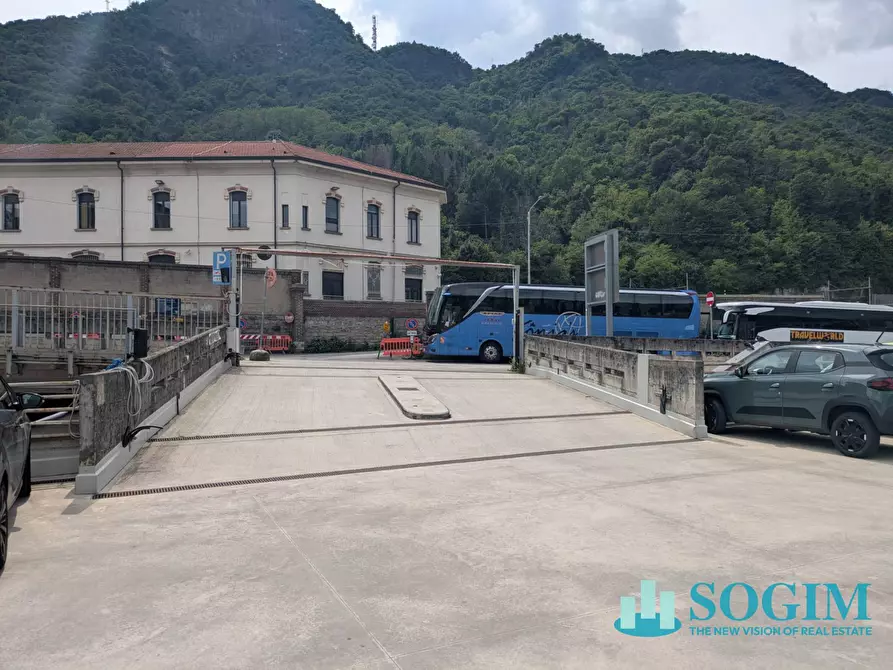 Immagine 6 di Box auto in vendita  in viale ReginaTeolinda 17 a Como
