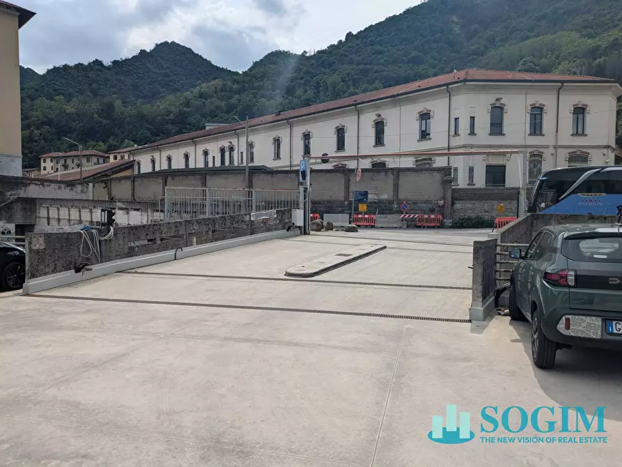 Immagine 7 di Box auto in vendita  in viale ReginaTeolinda 17 a Como