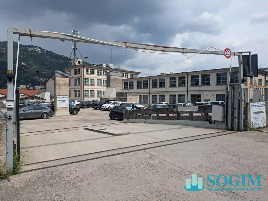 Immagine 8 di Box auto in vendita  in viale ReginaTeolinda 17 a Como