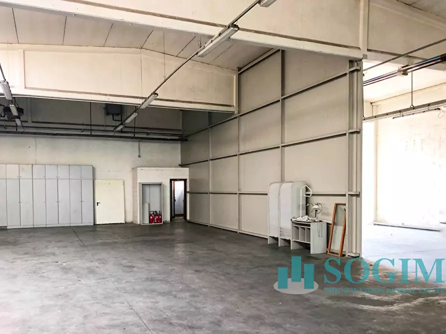 Immagine 5 di Capannone industriale in vendita  in Via Staffora a Opera