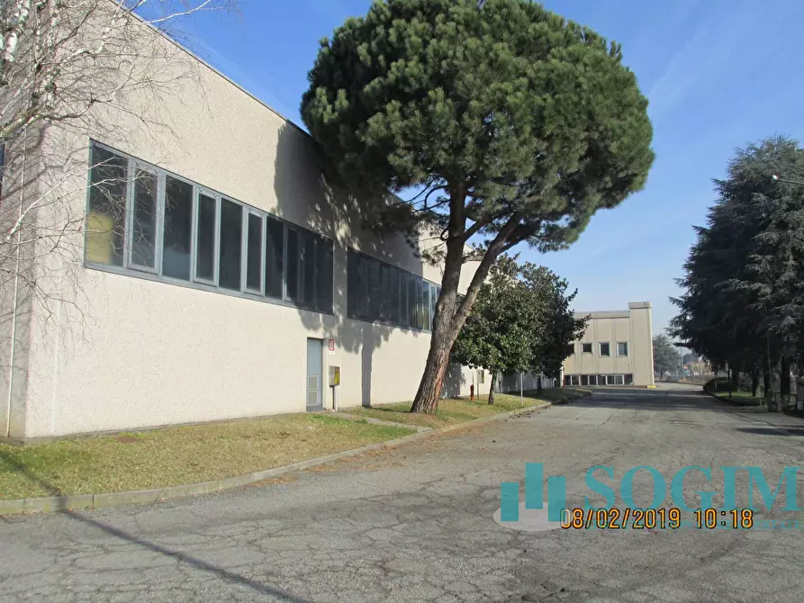 Immagine 2 di Capannone industriale in vendita  in De Gasperi a Arcore