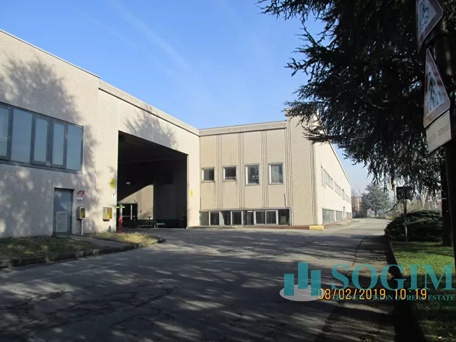 Immagine 4 di Capannone industriale in vendita  in De Gasperi a Arcore