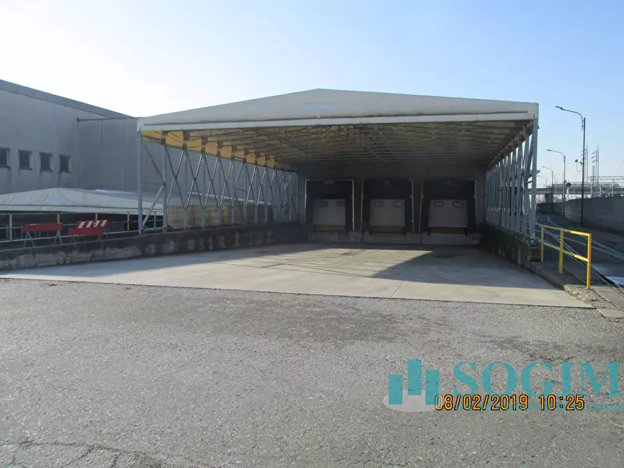 Immagine 8 di Capannone industriale in vendita  in De Gasperi a Arcore