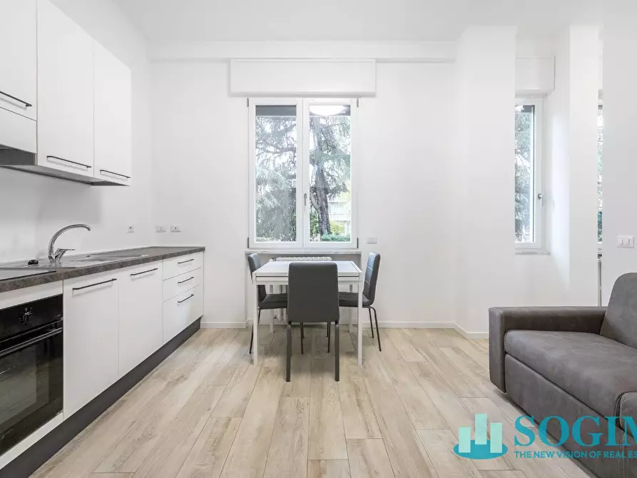 Immagine 2 di Appartamento in vendita  in Via Sanremo 22 a Milano